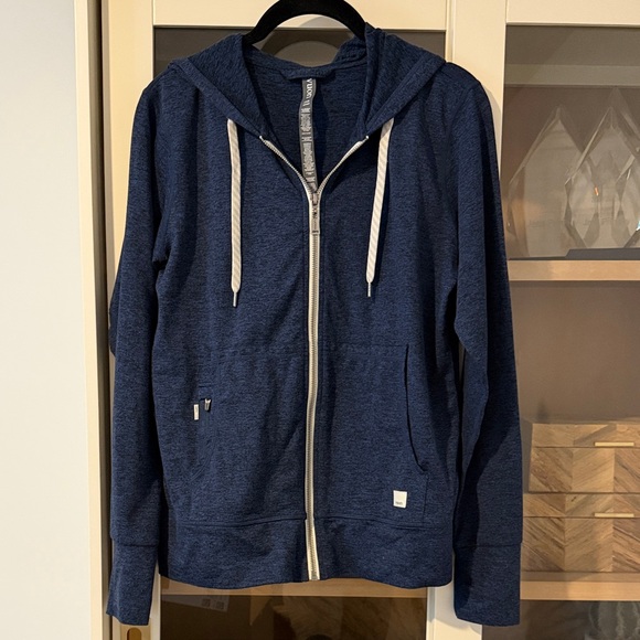 Vuori Halo Performance Hoodie 2.0 - Picture 4 of 4